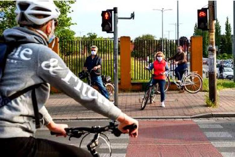Безопасная навигация по трафику: советы для городских велосипедистов