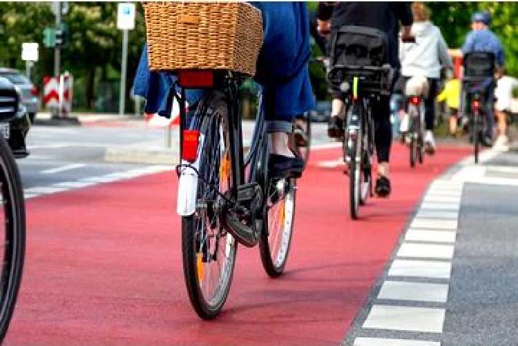 Предметы первой необходимости для поездки на городском велосипеде